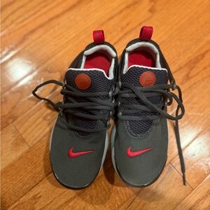 Nike prestos Black and Red